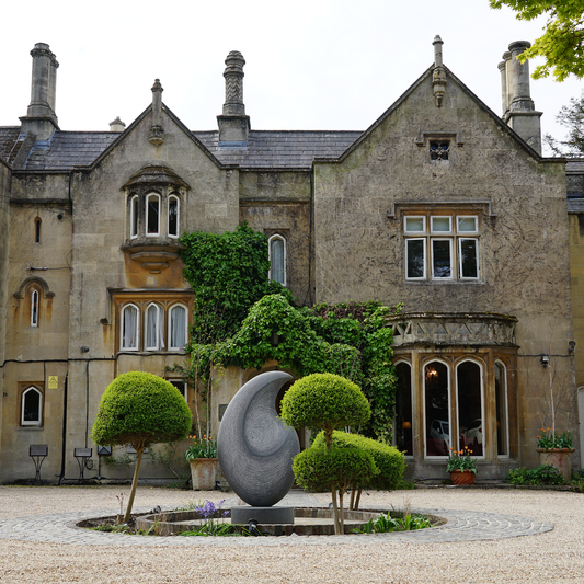 Bath: Eat, Play & Stay